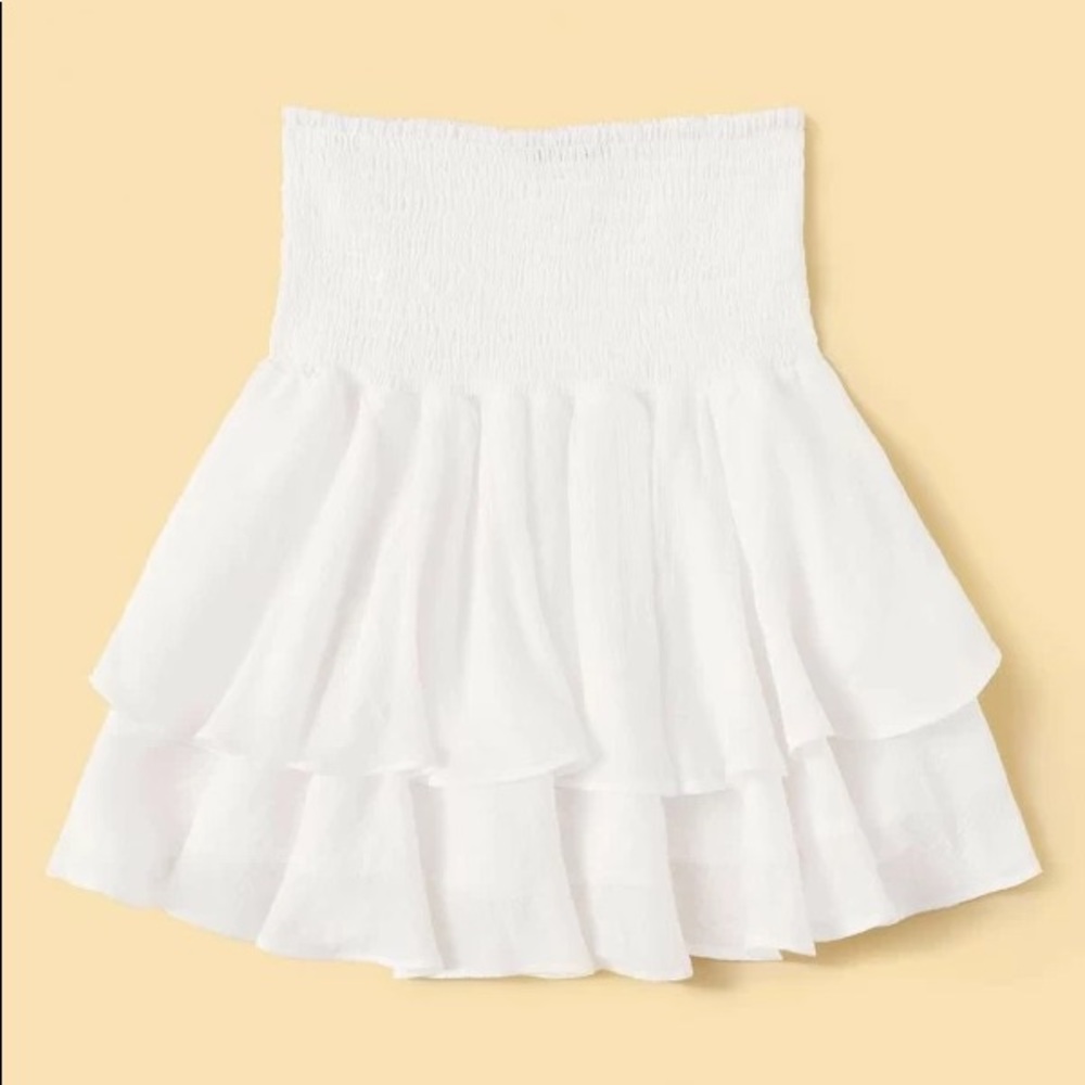White flowy skirt